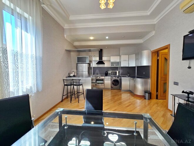 İcarəyə verilir 3 otaqlı yeni tikili 190 m², Gənclik m., photo 14 from 23