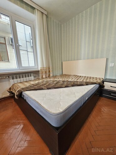 Сдаётся 1-комн. вторичка 40 м², м. Элмляр Академиясы, photo 3 from 14