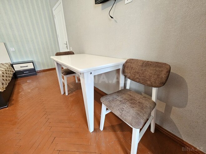 Сдаётся 1-комн. вторичка 40 м², м. Элмляр Академиясы, photo 4 from 14