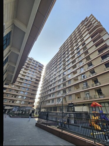 Продаётся 3-комн. новостройка 105 м², м. Низами, photo 1 from 16