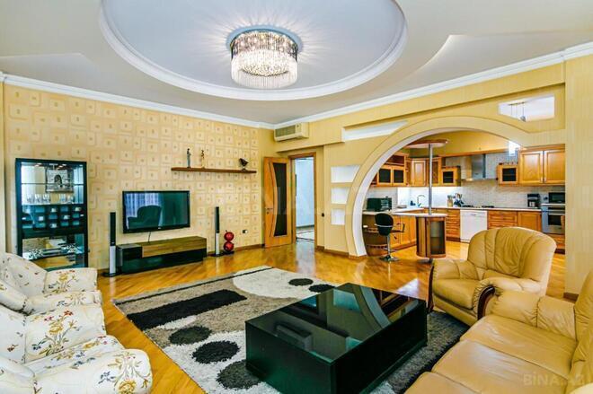 Satılır 4 otaqlı yeni tikili 188 m², İçəri Şəhər m., photo 3 from 32