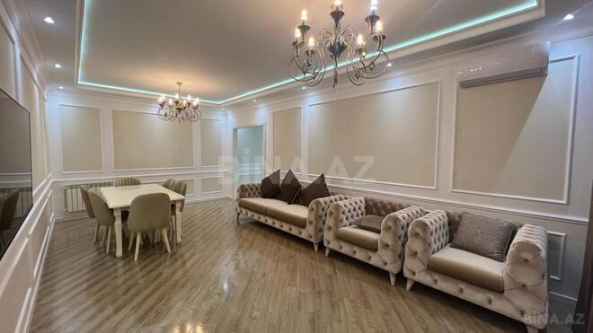 Сдаётся 3-комн. новостройка 106 м², м. 8 ноября, photo 1 from 14