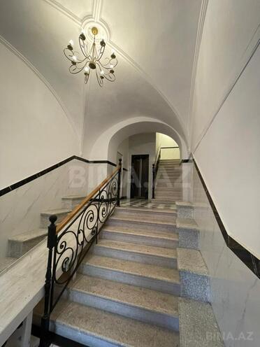 Продаётся 3-комн. вторичка 70 м², м. Сахил, photo 10 from 24