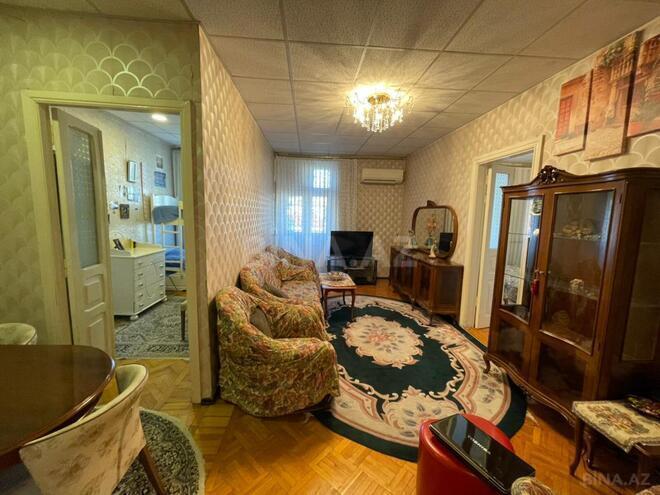 Продаётся 3-комн. вторичка 70 м², м. Сахил, photo 13 from 24