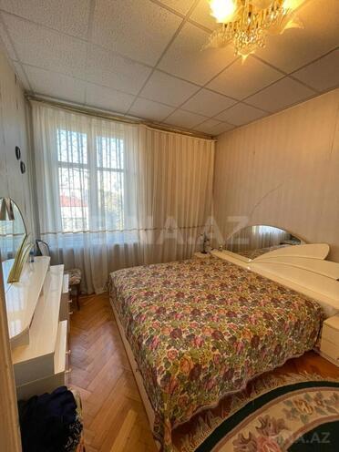 Продаётся 3-комн. вторичка 70 м², м. Сахил, photo 14 from 24