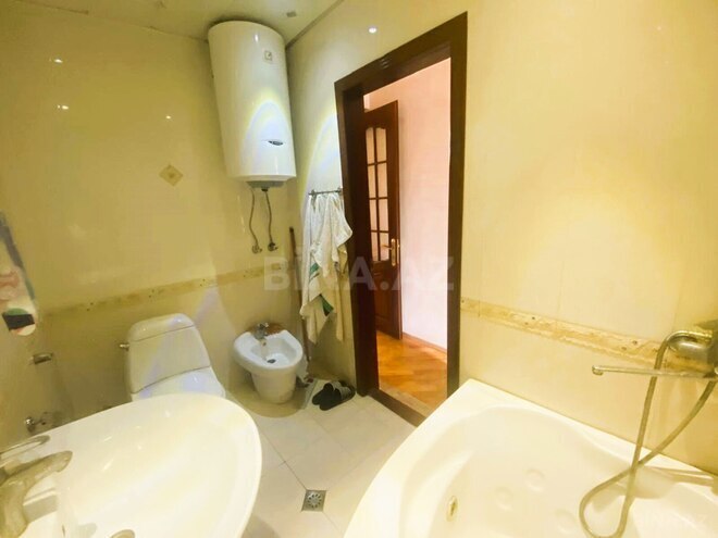 Satılır 4 otaqlı köhnə tikili 120 m², Nərimanov r., photo 14 from 18