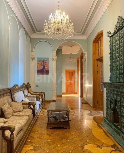 Satılır 4 otaqlı köhnə tikili 180 m², İçəri Şəhər m., photo 3 from 17