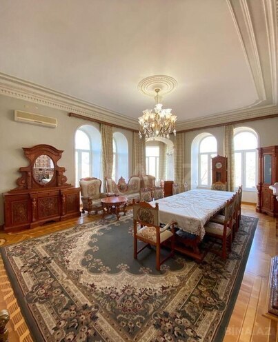 Satılır 4 otaqlı köhnə tikili 180 m², İçəri Şəhər m., photo 4 from 17