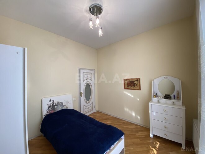 Satılır 5 otaqlı həyət evi/bağ evi 200 m², Badamdar q., photo 13 from 31