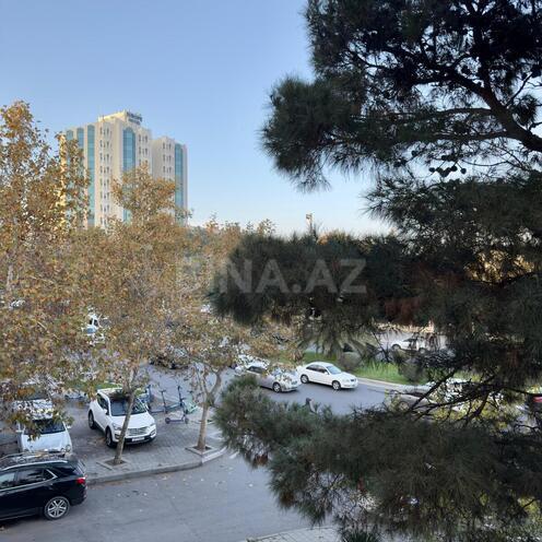 Satılır 2 otaqlı köhnə tikili 46 m², 8 Noyabr m., photo 13 from 14