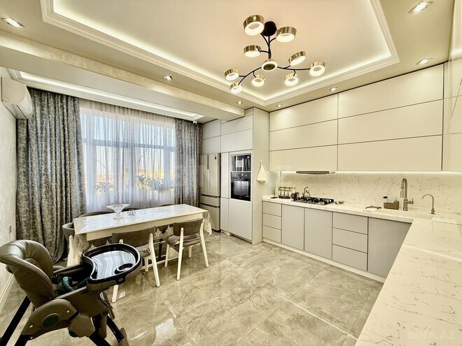 Продаётся 4-комн. новостройка 140 м², м. Кара Караев, photo 8 from 18