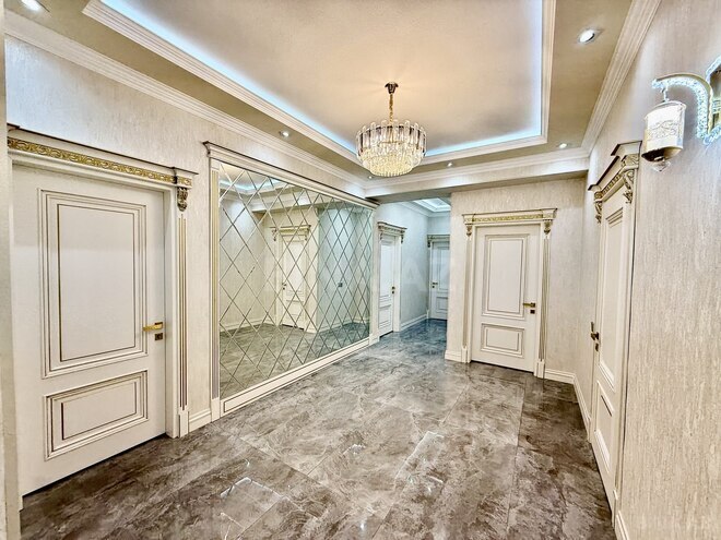 Продаётся 4-комн. новостройка 140 м², м. Кара Караев, photo 13 from 18
