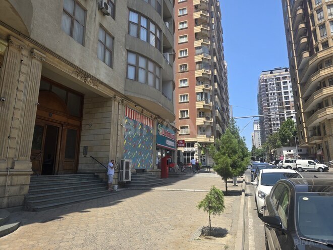 Satılır  obyekt 676 m², 28 May m., photo 31 from 32