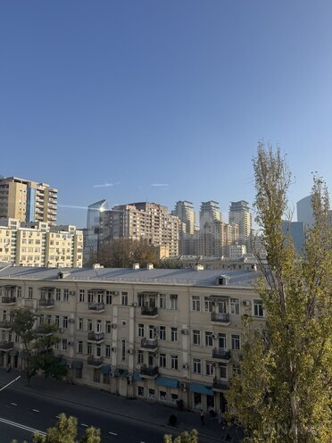 Продаётся 3-комн. вторичка 100 м², м. 28 мая, photo 8 from 12