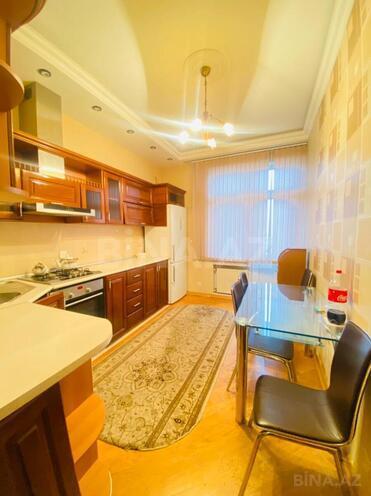 Сдаётся 2-комн. новостройка 80 м², м. 8 ноября, photo 9 from 22