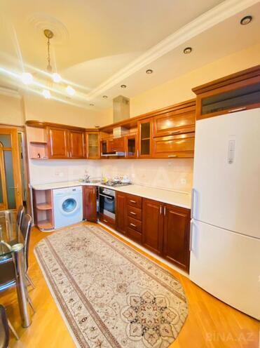 Сдаётся 2-комн. новостройка 80 м², м. 8 ноября, photo 12 from 22