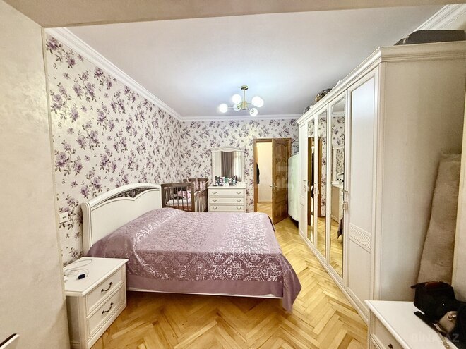 Продаётся 4-комн. вторичка 120 м², м. Кара Караев, photo 15 from 26