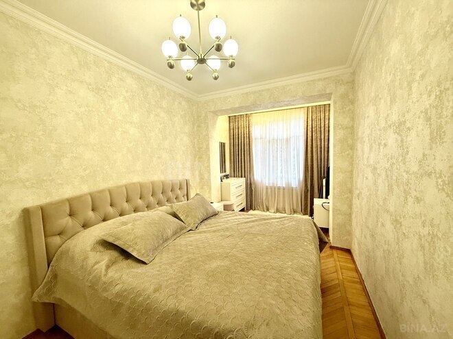 Продаётся 4-комн. вторичка 120 м², м. Кара Караев, photo 25 from 26