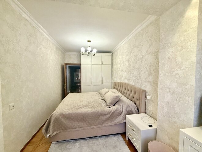 Продаётся 4-комн. вторичка 120 м², м. Кара Караев, photo 24 from 26