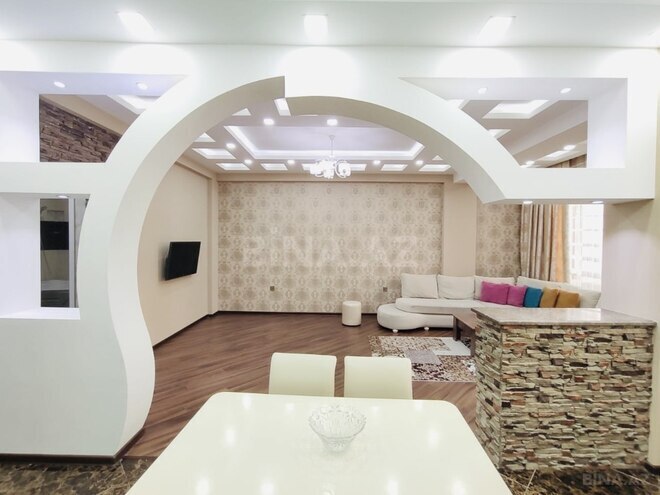 İcarəyə verilir 2 otaqlı yeni tikili 100 m², 28 May m., photo 10 from 31