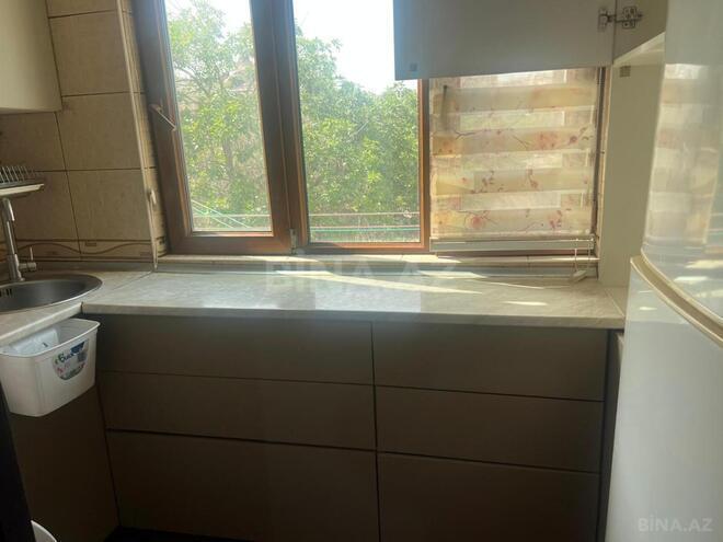 Продаётся 2-комн. вторичка 35 м², м. Нефтчиляр, photo 9 from 11