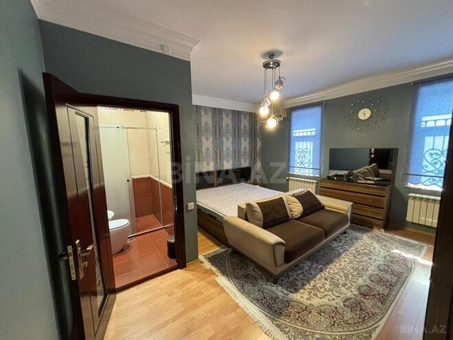 Продаётся 9-комн. дом/дача 500 м², м. Кара Караев, photo 9 from 27