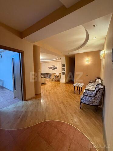 Satılır 4 otaqlı yeni tikili 185 m², 28 May m., photo 13 from 16