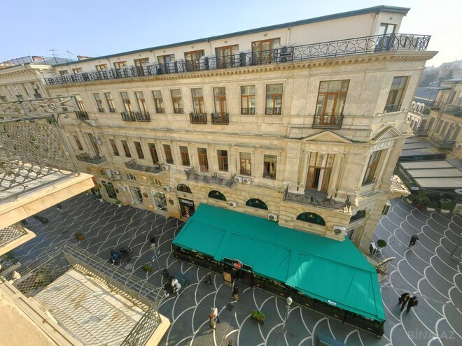 Продаётся 4-комн. вторичка 335 м², м. Сахил, photo 29 from 32