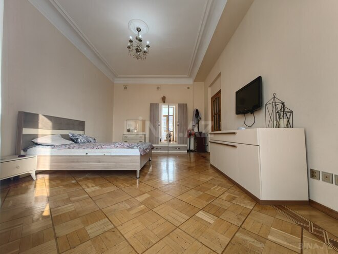 Продаётся 4-комн. вторичка 335 м², м. Сахил, photo 12 from 32