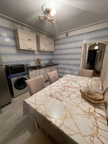 Продаётся 2-комн. вторичка 60 м², м. Нефтчиляр, photo 8 from 12