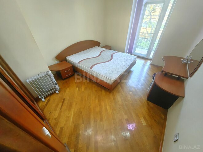 Сдаётся 2-комн. вторичка 60 м², м. Ичеришехер, photo 18 from 26