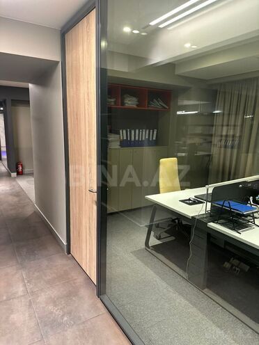 Satılır 4 otaqlı ofis 268 m², 28 May m., photo 14 from 30