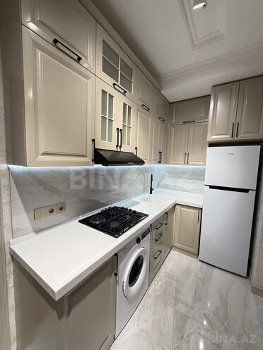 Продаётся 3-комн. новостройка 77 м², м. Кара Караев, photo 8 from 12