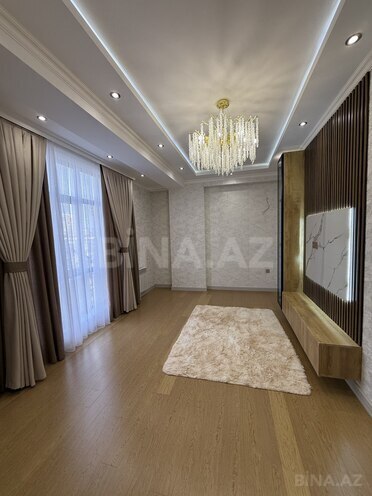 Продаётся 3-комн. новостройка 77 м², м. Кара Караев, photo 1 from 12