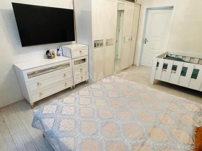 Продаётся 2-комн. вторичка 55 м², м. Низами, photo 7 from 12