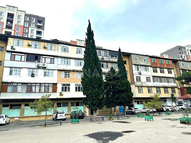 Satılır 3 otaqlı köhnə tikili 100 m², Qara Qarayev m., photo 3 from 18