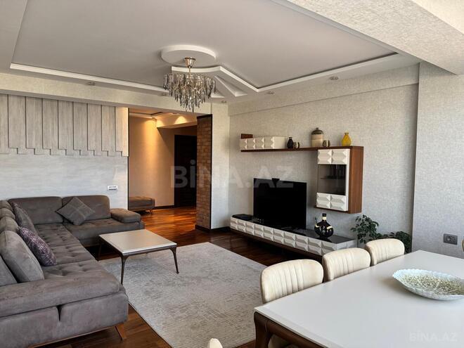 Сдаётся 3-комн. новостройка 110 м², м. Гянджлик, photo 1 from 14