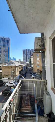 Satılır 1 otaqlı köhnə tikili 31 m², Elmlər Akademiyası m., photo 4 from 17