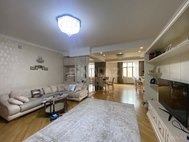 Satılır 4 otaqlı yeni tikili 177 m², 28 May m., photo 4 from 29