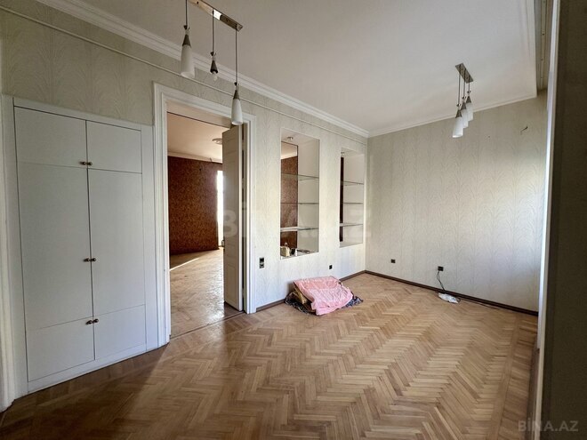 Продаётся 3-комн. вторичка 102 м², м. Сахил, photo 9 from 19