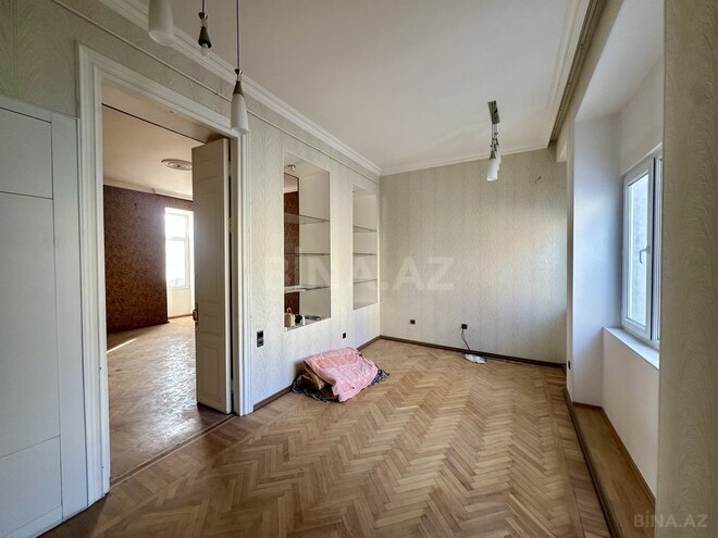 Продаётся 3-комн. вторичка 102 м², м. Сахил, photo 10 from 19