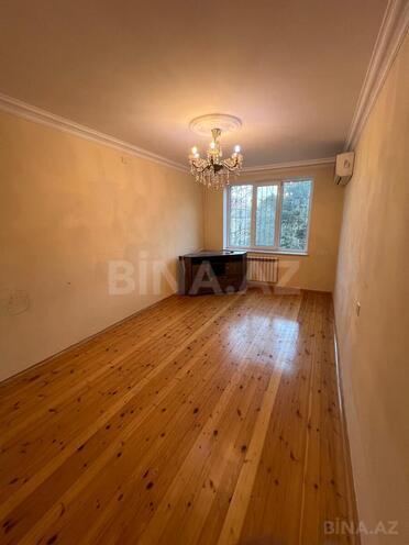 Сдаётся 2-комн. вторичка 65 м², м. Нефтчиляр, photo 4 from 24