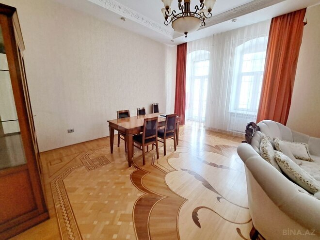 Сдаётся 5-комн. вторичка 250 м², м. Сахил, photo 4 from 19