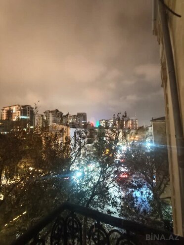 Продаётся 3-комн. вторичка 90 м², м. Элмляр Академиясы, photo 11 from 24