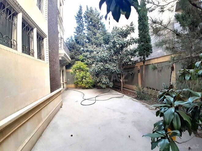 Satılır 20 otaqlı həyət evi/bağ evi 1 040 m², 8 Noyabr m., photo 5 from 32