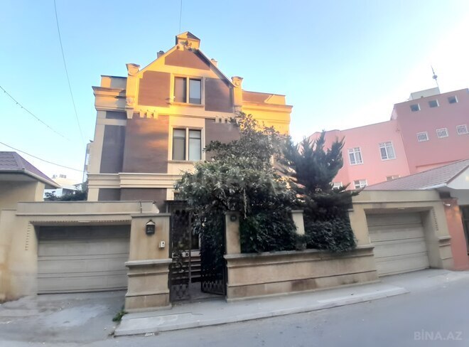 Satılır 20 otaqlı həyət evi/bağ evi 1 040 m², 8 Noyabr m., photo 3 from 32