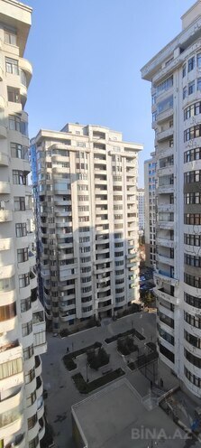 Продаётся 4-комн. новостройка 207 м², Насиминский  р., photo 1 from 14