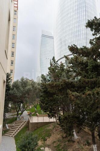 İcarəyə verilir 4 otaqlı yeni tikili 201 m², İçəri Şəhər m., photo 31 from 32