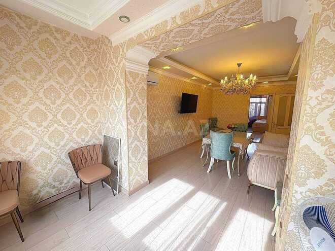 Продаётся 2-комн. вторичка 65.5 м², м. Низами, photo 4 from 18