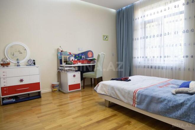 Продаётся 10-комн. дом/дача 650 м², м. Кара Караев, photo 16 from 32